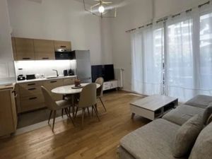 Location appartement 2 pièces 45 m² à La Varenne Saint Hilaire (94210)  1 350 €