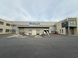 Location locaux professionnels 2244 m² à Gennevilliers (92230)  32 725 €