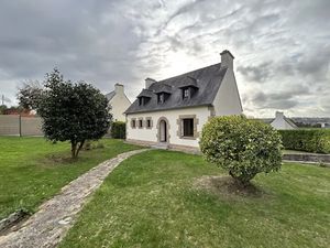 Location maison 5 pièces 109 m² à Lannion (22300)  980 €