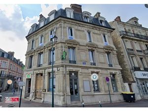 Location locaux professionnels 55 m² à Pontoise (95000)  1 366 €