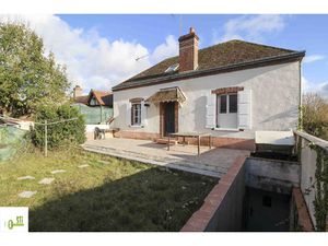 Maison de bourg avec dépendance