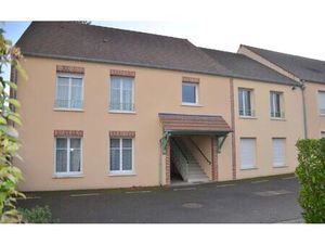 Location appartement  65.8 m² T-3 à Chartrettes  940 €