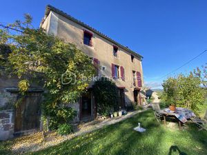Maison traditionnelle de 157 m² à Saint-Izaire