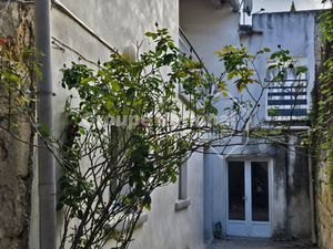 Exclusivite Montfrin  Maison avec extérieur et salon vouté