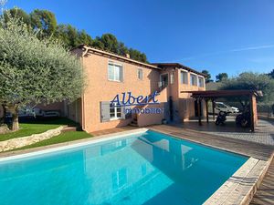 Villa Ollioules 7 pièce(s) 167.29 m2