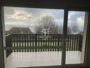 2 PIECES AVEC TERRASSE - VUE MER