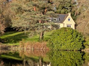 LANGOELAN MAISON NÉO BRETONNE DE 6 PIÈCES D' ENVIRON 135 M² VIE DE PLAIN PIED PARCELLE DE 