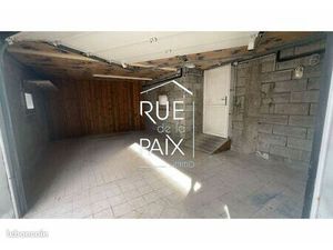 Parking/box 21 m² BRESSUIRE