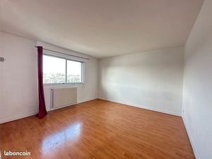 T1 à louer avec parking / Vue Seine