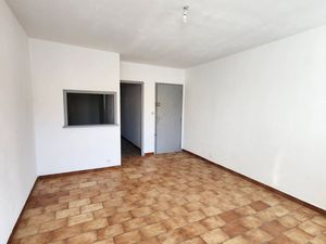 À Solliès-Pont  appartement T2 à louer