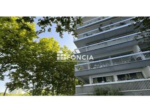 4 PIECES 3 CHAMBRES - TERRASSE - LAC DE CRETEIL