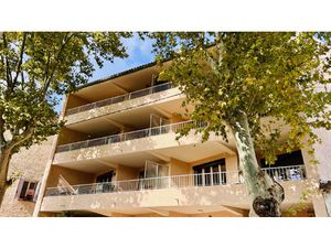 CUERS - PROCHE CENTRE VILLE A PIED - T3 de 70m2 avec terrass