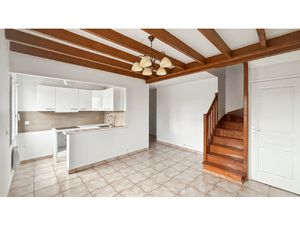 DUPLEX PROCHE CENTRE NEAUPHLE LE CHATEAU