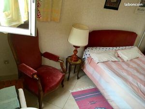 Location petit studio chez personne âgée pour étudiante