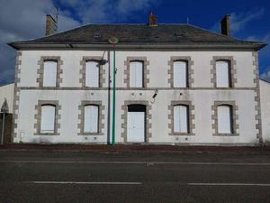 Vente Immeuble à Couptrain (53250) : à vendre / 200m² Couptrain