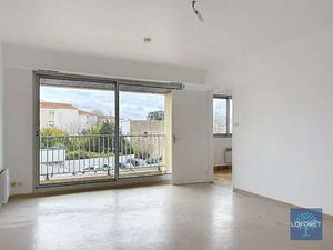 Location Appartement T1 à Challans (85300) : à louer T1 / 43m² Challans