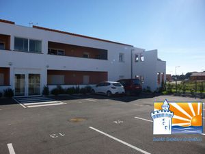 T2 LA TOUR BAS ELNE - TERRASSE ET STATIONNEMENTS