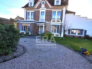 Maison de maître- Vie de plain pied - 8 pièces -327.56 m2 - jardin - Garage