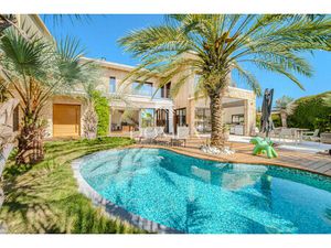 Villa 6 pièces 287m²