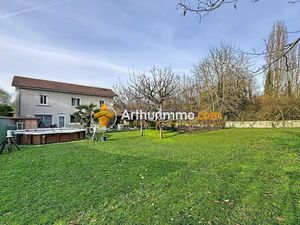 Vente Maison 6 pièces 135 m2 à Montcarra