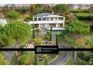 Maison de prestige de 329 m2 en vente Lons-le-Saunier  Bourgogne-Franche-Comté