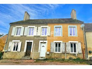 Vente maison 7 pièces 160 m² à Saint-Amand-en-Puisaye (58310)  69 000 €