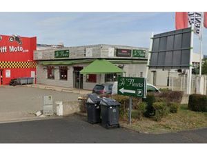 Local Commercial AUBIERE 200 m2