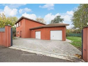 Maison de 7 pièces de luxe en vente à Francheville  Auvergne-Rhône-Alpes