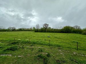 VENTE : terrain constructible de 5 204 m² à CHARBONNIERES LES