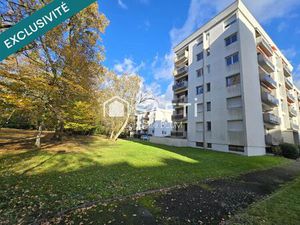 Appartement rénové proche centre ville .