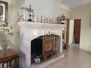 Idéalement situé dans le bourg de Rignac centre d'un triangle formé par les villes de Rode