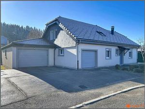 Maison entièrement rénovée avec jardin