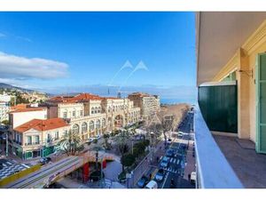 Appartement à rafraîchir - 3 pièces - 104 m² - Centre-ville proche de la mer - MZISJ2337