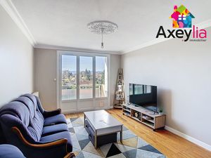 A VENDRE - RIORGES - APPARTEMENT T3 AVEC GARAGE ET 2 BALCONS