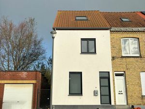Huis te huur in Veurne met 3 slaapkamers