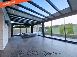 Maison individuelle – 230 m² habitables + dépendances – Oudrenne (57)