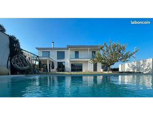 Villa 7 pièces 200m2