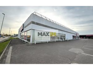 LOCAL COMMERCIAL A LOUER