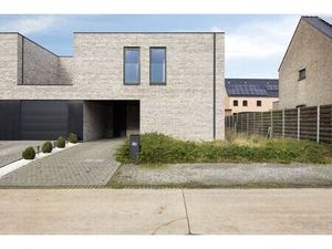 Halfopen BEN-woning te koop in Olmen
