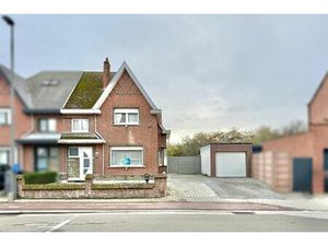 Woning half-open bebouwing met tuin