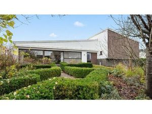 Villa van 285m² op 10a16ca met 5 slaapkamers