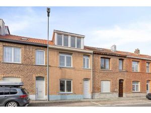 Volledig gerenoveerde gesloten bebouwing te Drogenbos