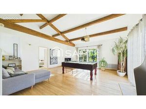 Propriété 6 pièces 157 m²