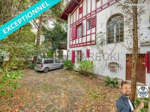 Maison 14 pièces 400 m²