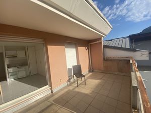 Location Appartement 1 pièce 21m² NICE 06300