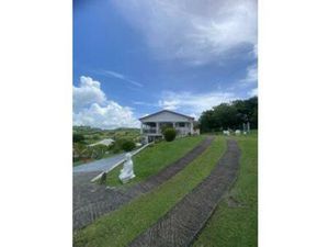 Villa F5 à vendre Secteur les coteaux avec studio locatif  Martinique