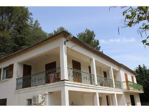 Location Appartement 5 pièces 108m² LA BOUILLADISSE 13720