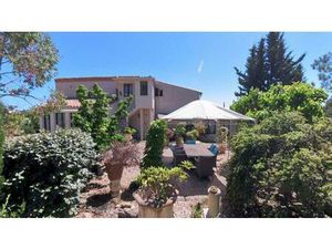 Spacieuse villa et appartement (240 m²) à Cesseras