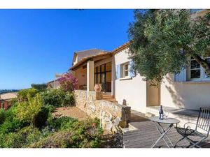 Appartement à vendre 4 Pièces 92 m2 Saint-Cyr-sur-Mer Région de Saint-Cyr-Sur-Mer - 1 410 