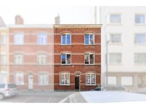 Commercieel te koop in Oostende met 4 slaapkamers